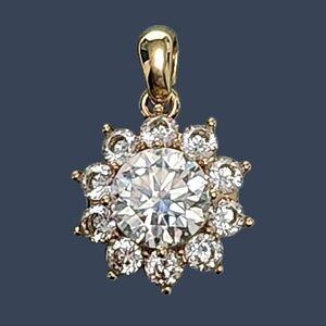 18K Gold 1.00 ctw D / VVS1 Solitaire Flower Pendant Certificate NEW